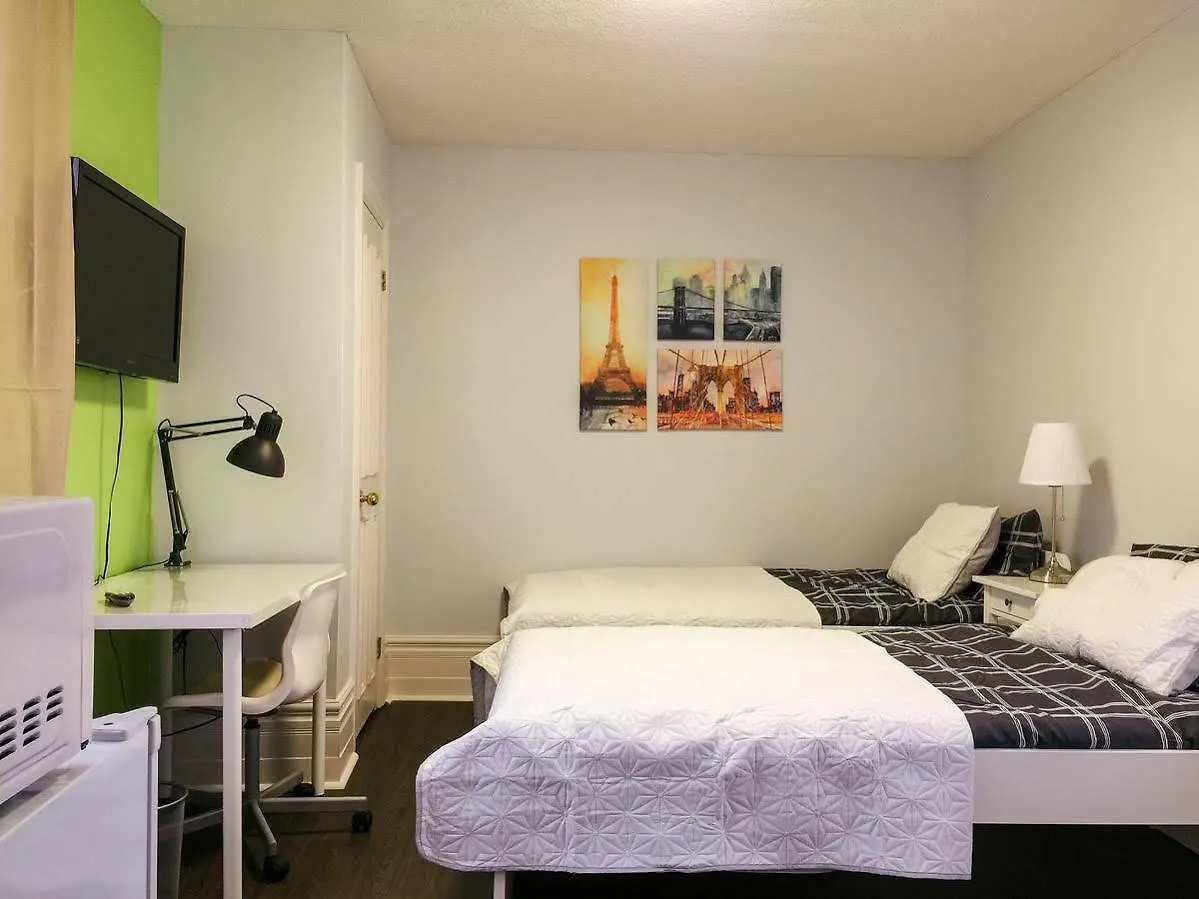 Hostel Toronto 0*,